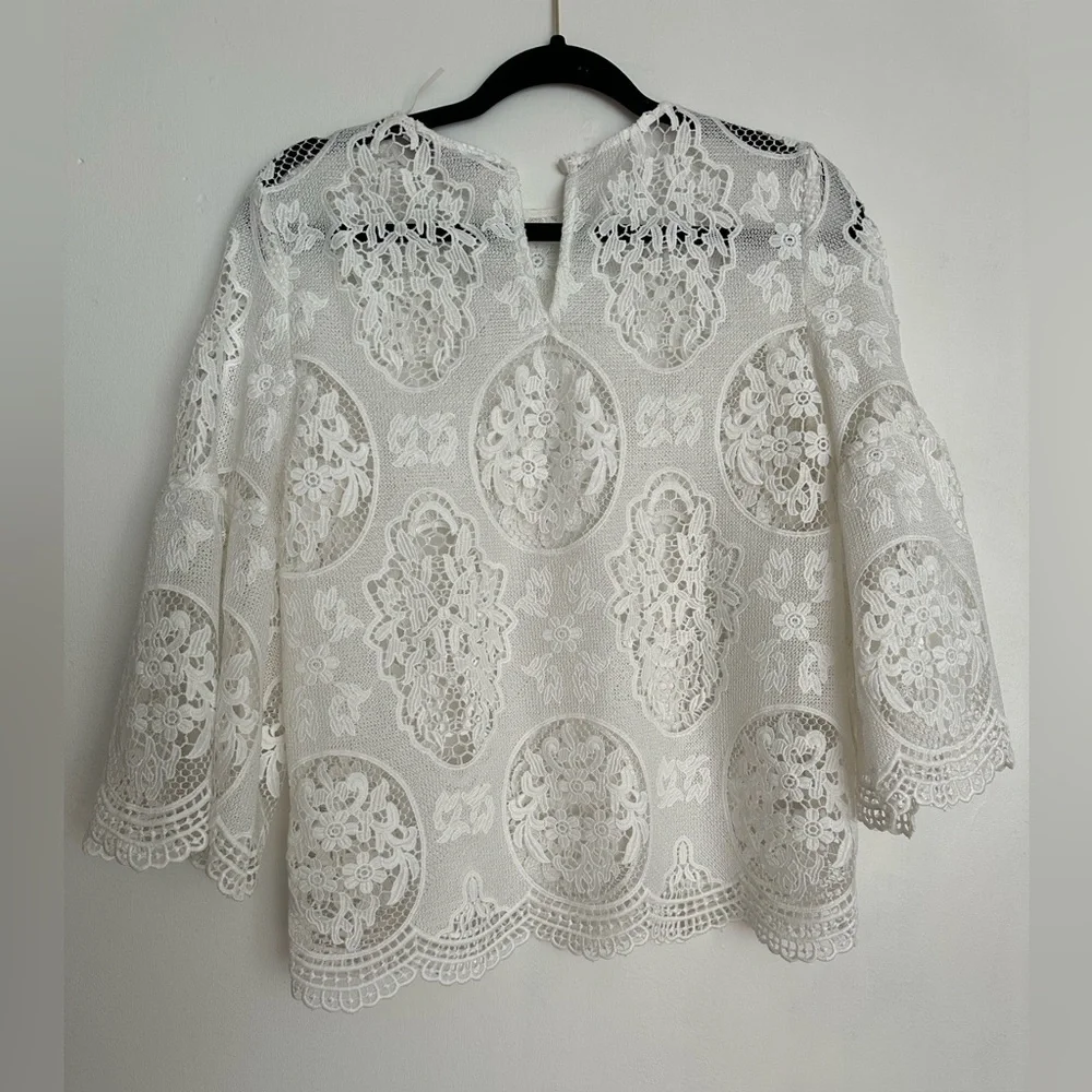 Dolce Cabo Bell Sleeve Lace Blouse White